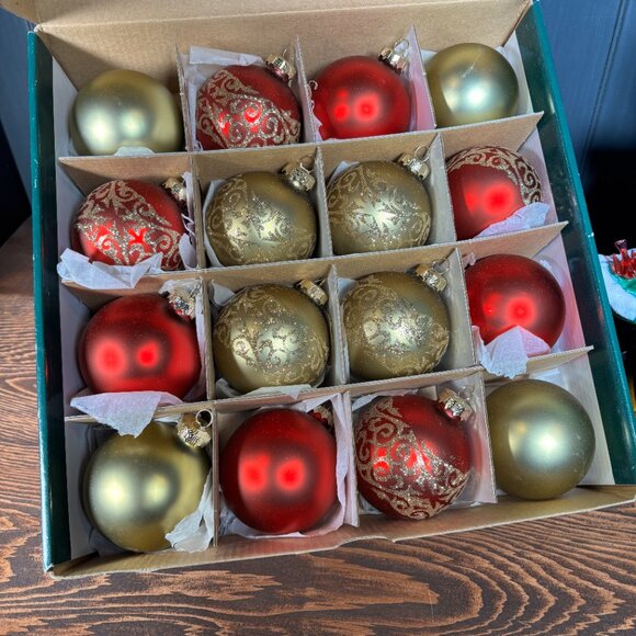 Vintage Glass Christmas Ornaments Red Gold Balls and Striped Pine Cones - Picture 3 of 12